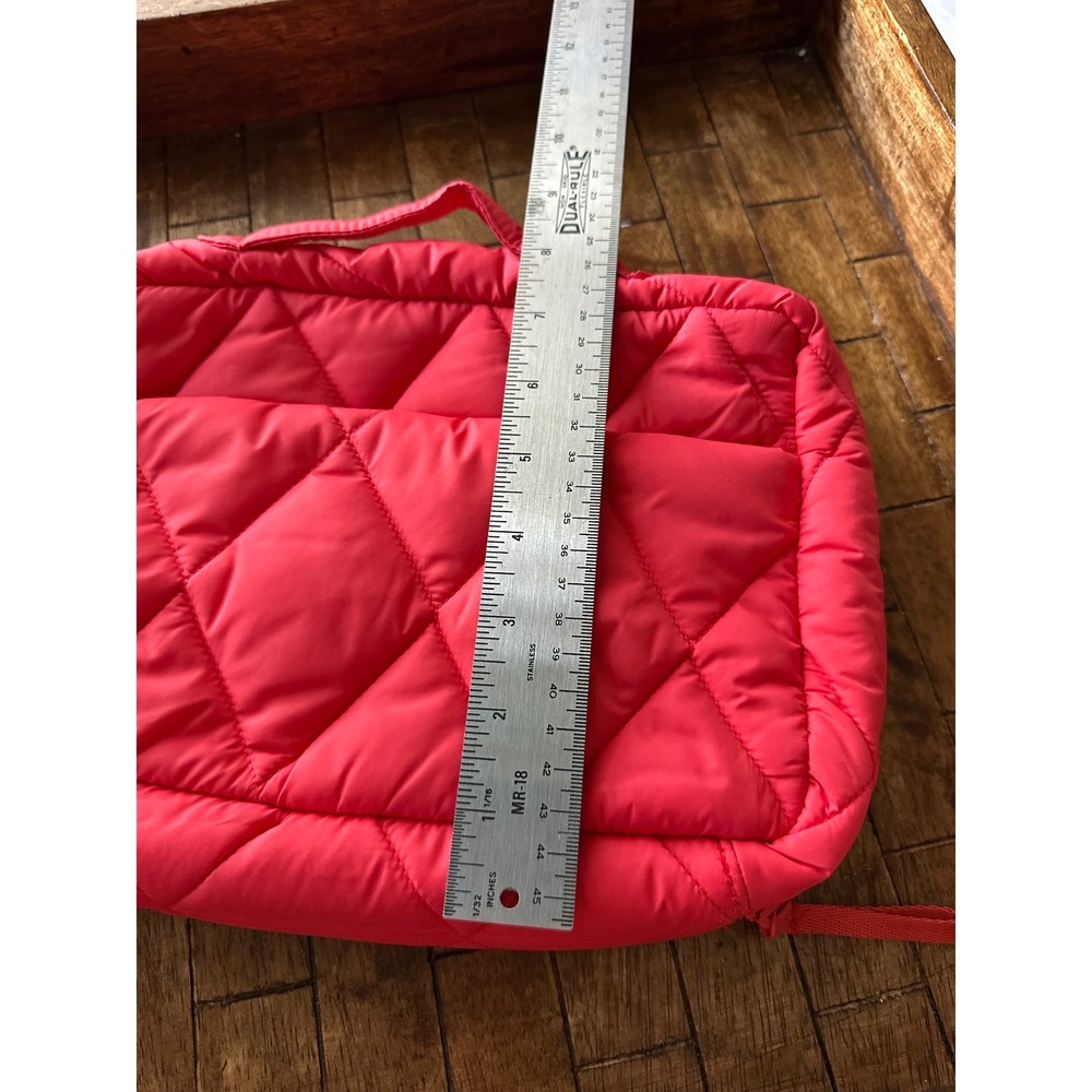 Vera Bradley Red Quilted Performance Twill Hanging Travel Organizer Bag EUC - Picture 5 of 6